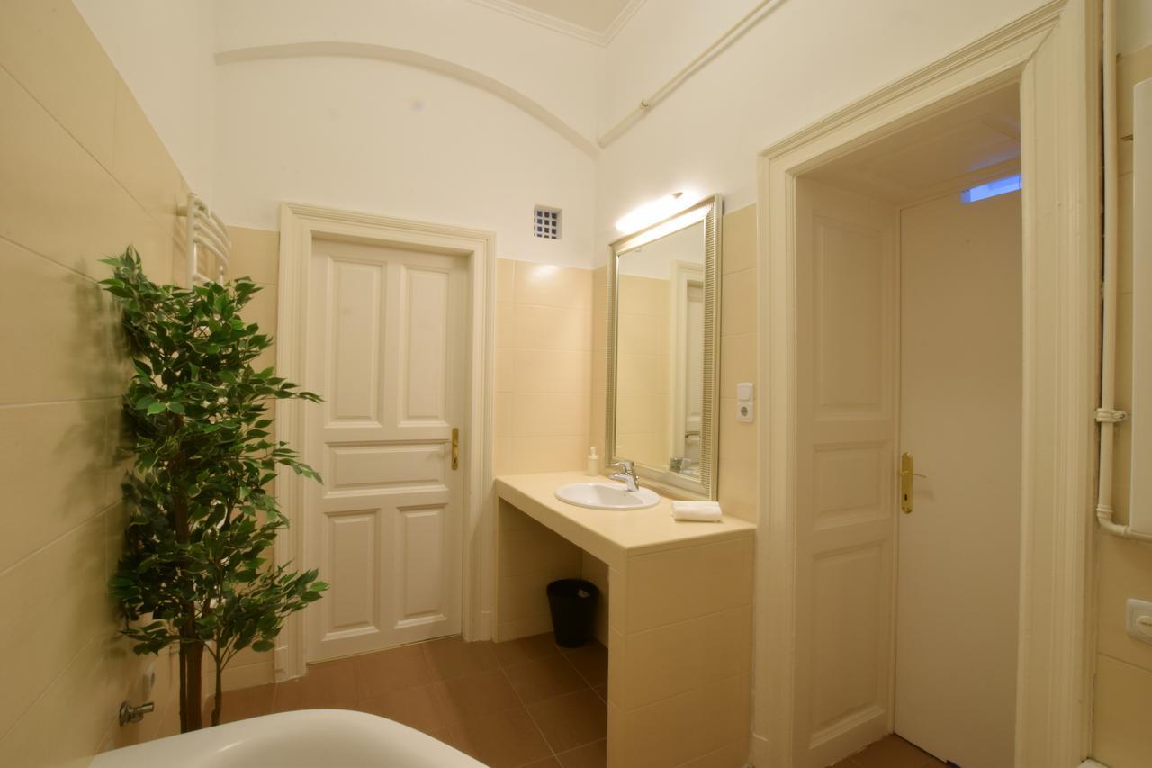 Standard Apartment By Hi5 - Dessewffy 39 บูดาเปสต์ ภายนอก รูปภาพ
